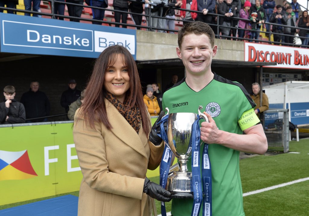 DanskeBank_UK's tweet photo. After a tight game, and extra time, congratulations to St Malachy’s College Belfast, the 2019 Danske Bank NISFA U18 Schools Cup winners 🏆🏆🏆

#DanskeSchoolsCup @nisfa https://t.co/l5JVcaeo2b