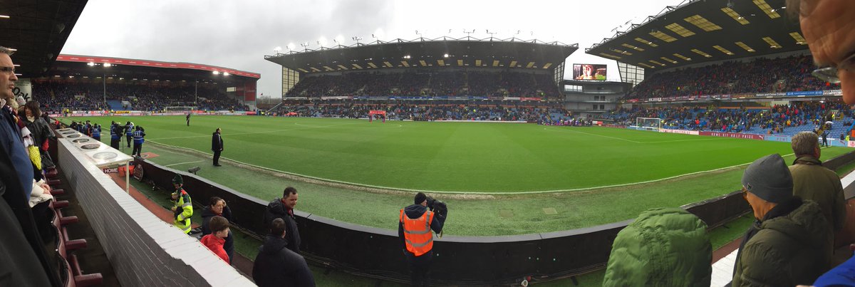 LEPArchitects's tweet photo. Very enjoyable day Martin had at Burnley v Leicester on Saturday, despite the result and the weather! Many thanks to B&amp;E Boys for their kind invitation. @beboysltd @JonathanPickl4s https://t.co/CQ2BvKffjh