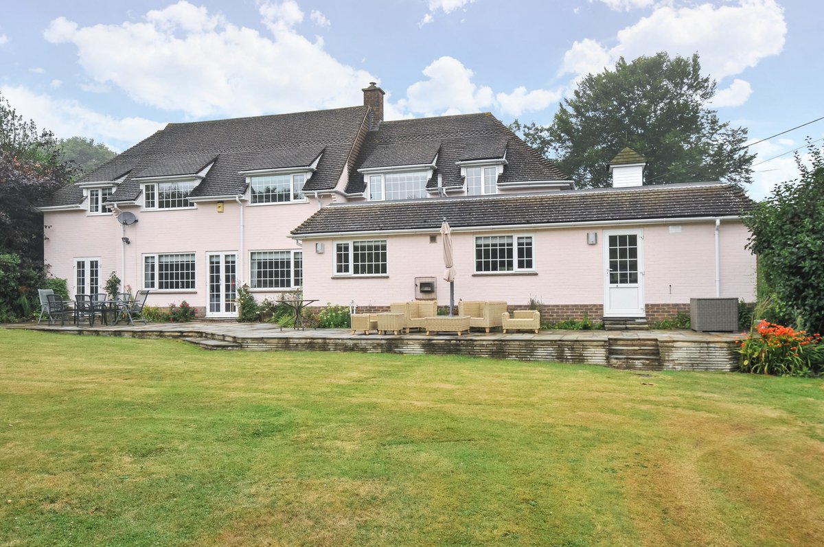 Hamptons Sevenoaks tweet media