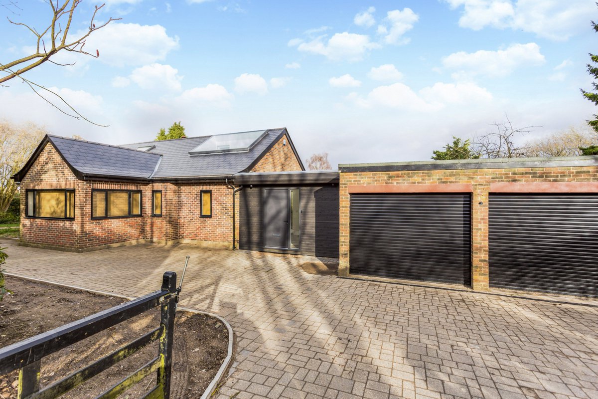 Hamptons Sevenoaks tweet media