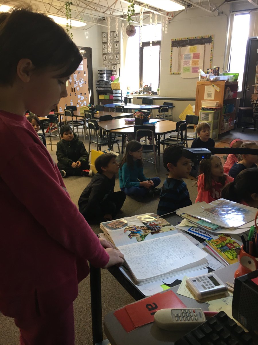 MrsMollyFox's tweet photo. Risa! Thank you for letting us learn more about you! Your zest for life and creativity makes you so special! ⁦@TroyUnion⁩ #homejournal 🥰 🌎💕 https://t.co/4U24f6UavH