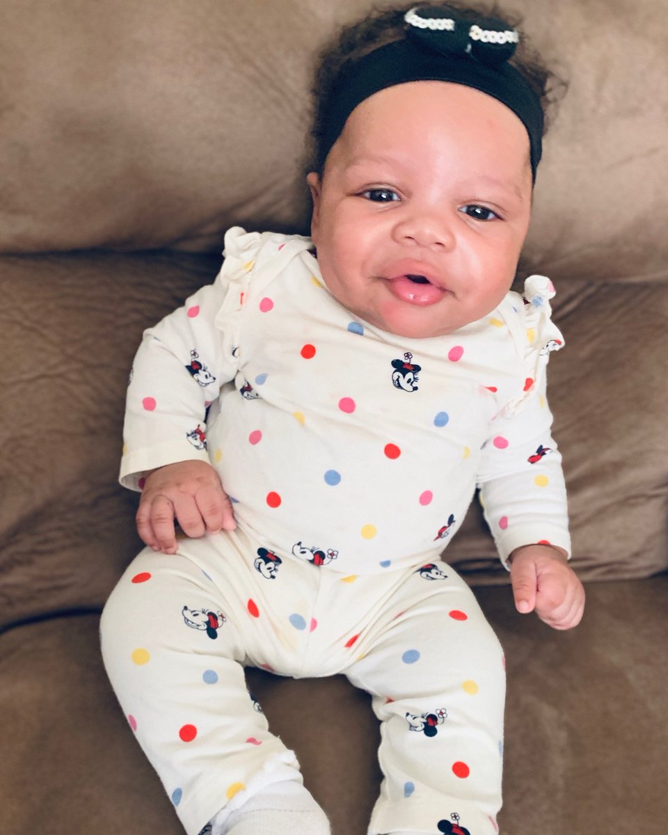 Mr757k's tweet photo. I'm loving you more each and everyday💙🖤💝 #BabyWillow https://t.co/WTXRN2jrot
