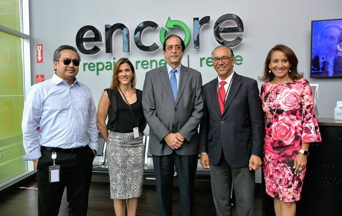 #Repost <a href="/MinpreRD/">Ministerio de la Presidencia</a> 
El ministro de la Presidencia, <a href="/GMontalvoFranco/">Gustavo Montalvo</a>, visitó la empresa Encore, ubicada en el Parque Cibernético, que remanufactura celulares iPhone y tabletas iPad para la empresa con mano de obra dominicana. Ver más: presidencia.gob.do/noticias/gusta…