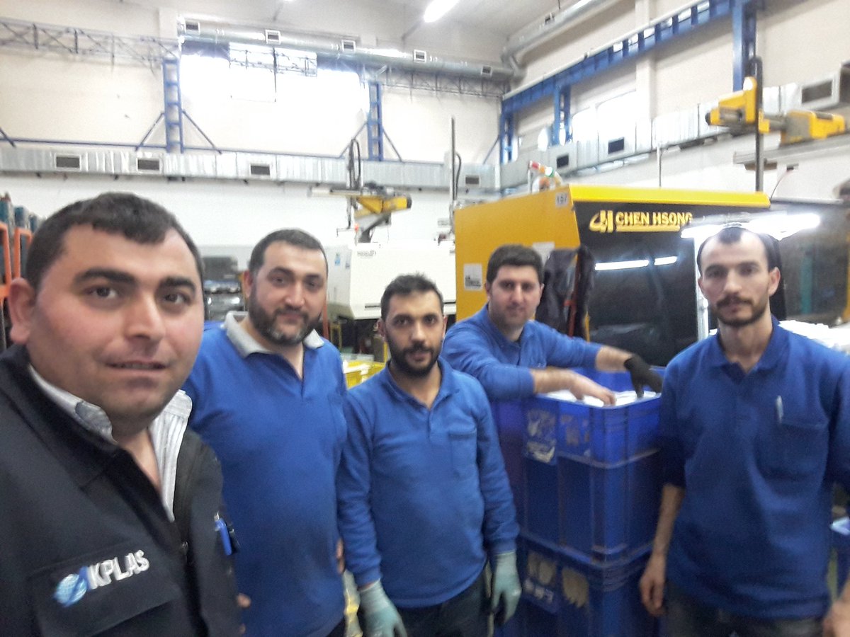 AtayIskender's tweet photo. #TÜRKMETALSENDİKASI IST.AND.YKS.ŞUBESİNE BAĞLI #AKPLAS AŞ Gebze(4-12) 16.00-00.00 vardiyası arkadaşlarla çalışma alanlarında ve çay saatinde bir araya gelerek sohbet ettik.Hayırlı akşamlar dilerim... https://t.co/2NXVKRlhkt