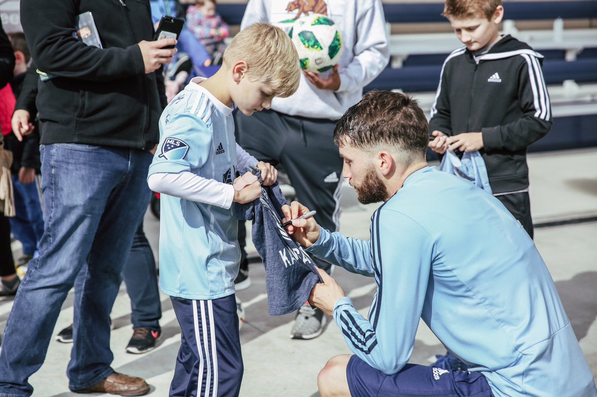 sportingkcyouth's tweet photo. ICYMI: We released our 2019 spring #SportingClubNetwork calendar! Full with free clinics, coaching educations, open trainings and more. 

Learn more » https://t.co/GxCpnyPxdR https://t.co/QaxIdnJaEt