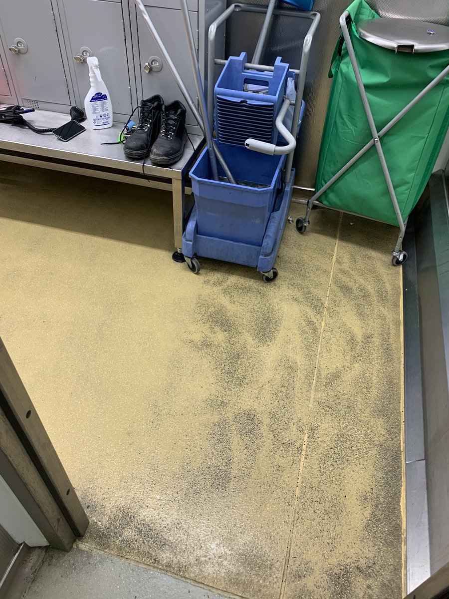 In spitfire we trust #puttingthegraftin #managerscleantoo @Servest_UK <a href="/Elliot_Hedger/">Elliot Hedger</a> <a href="/DL_Walker/">Darren Walker</a>