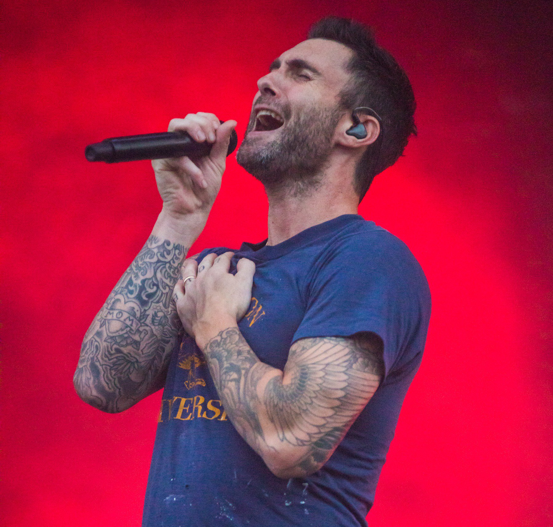 Today\s goes to Birthday Boy Adam Levine! Happy 40th Birthday to Maroon 5\s sexy front man! 