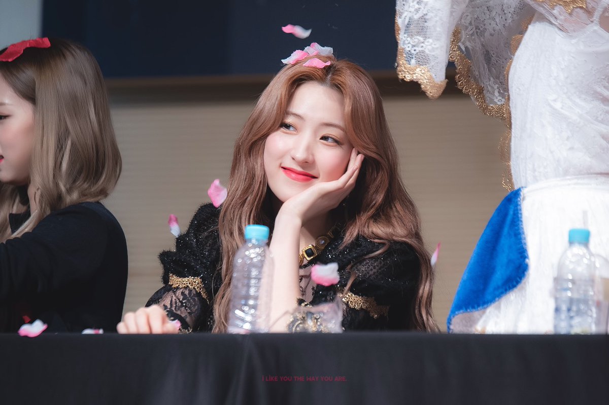 wujuarchive's tweet photo. ╌ eunseo ❣︎ #손주연 
© mugle_25 ⇝ 190217 https://t.co/pSFC7KwsjP