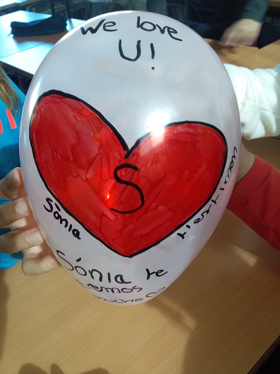 eli19_beth's tweet photo. Avui tocava acomiadar-se amb tots els honors a la @SoniaTabero que ha estat una enorme practicant del grau de magisteri menció primària de la universitat de barcelona .Obro fil . https://t.co/PmuacX9I1E