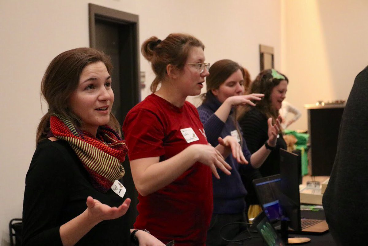 Cariveau Native Bee Lab tweet media