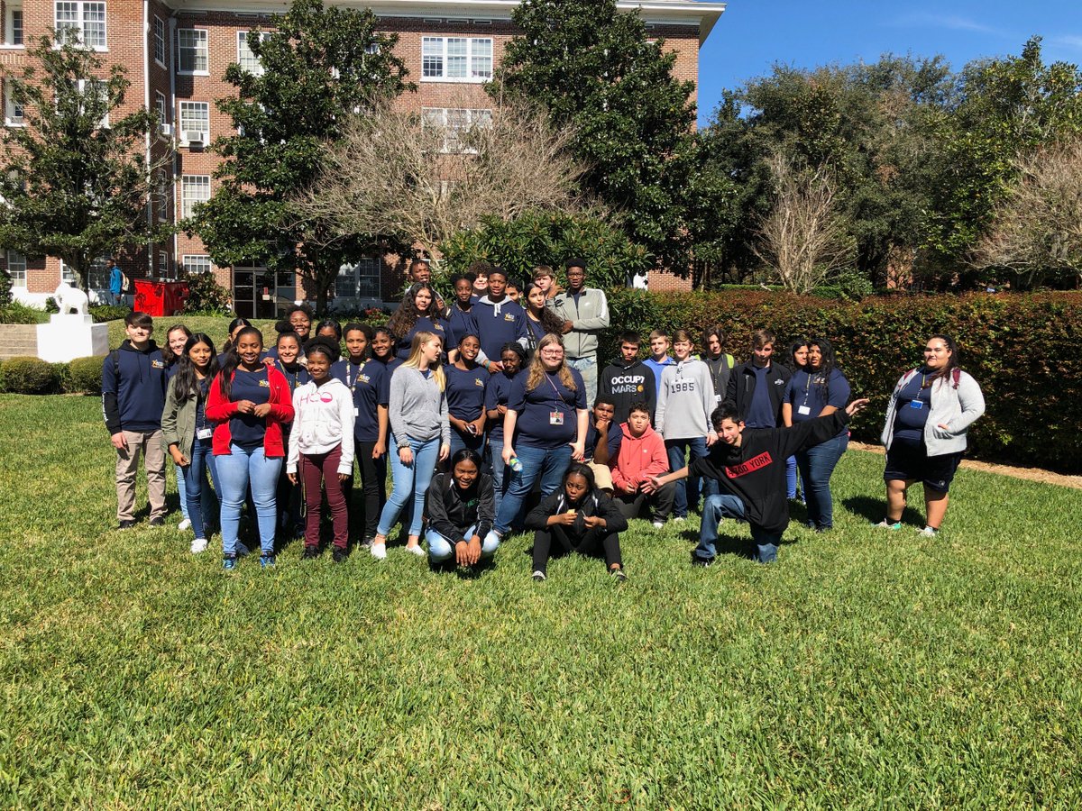 POLKAVID's tweet photo. Mr. Ellis took his dynamic Winter Haven HS 9th grade AVID students on an informative tour of Florida Southern College. They are looking forward to accomplishing their post-secondary goals! #AVIDGoals @winterhavenhs @CoachEllis40 https://t.co/D0A2Knonzg
