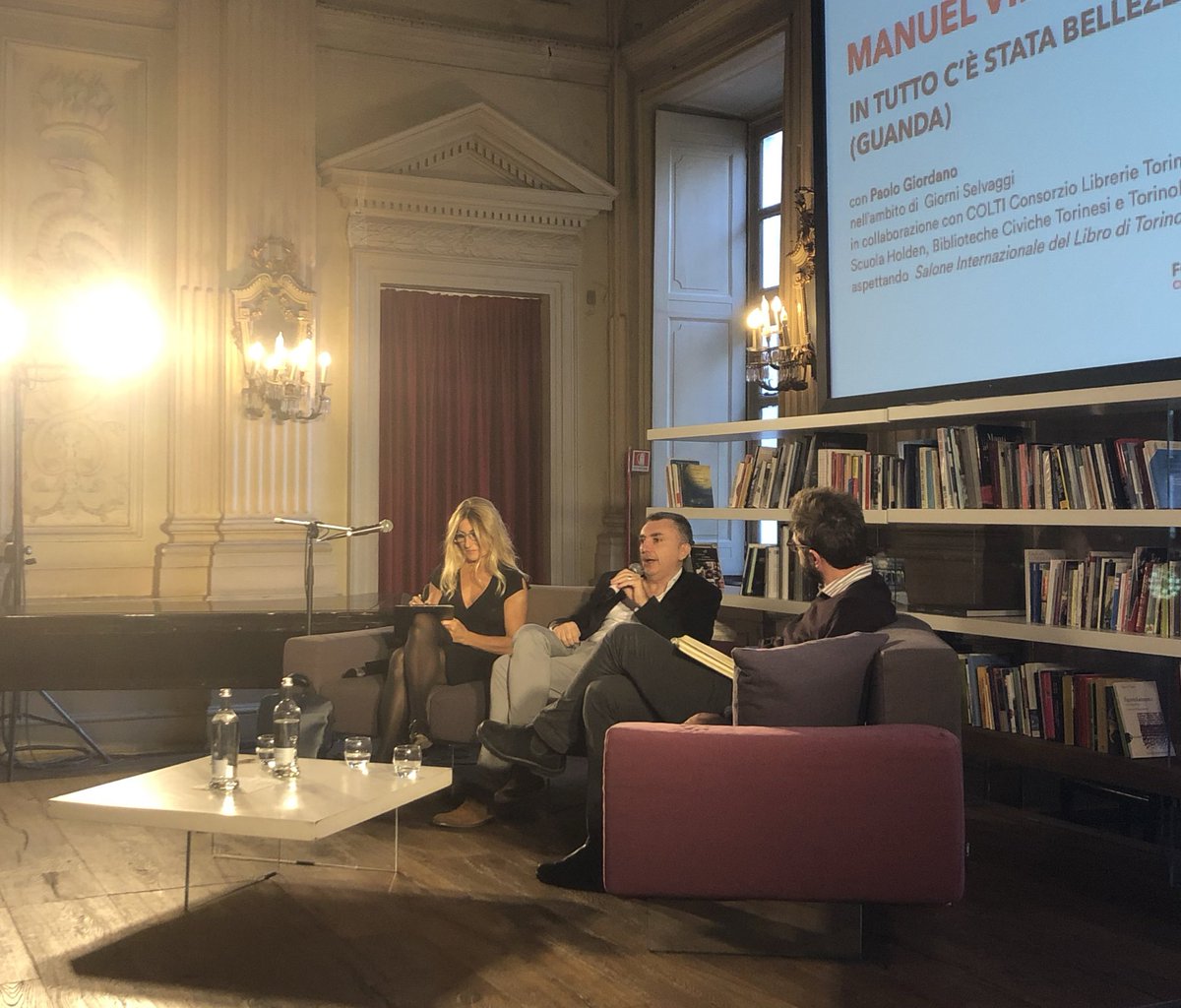 “Ero ossessionato dai ricordi di me e dei genitori, e mi sono messo a scrivere pervaso da un senso di riconoscenza”. 

<a href="/Granvilas/">Manuel Vilas</a> 
📚 In tutto c’è stata bellezza <a href="/GuandaEditore/">Guanda</a> 
🎈Aspettando il #SalTo19