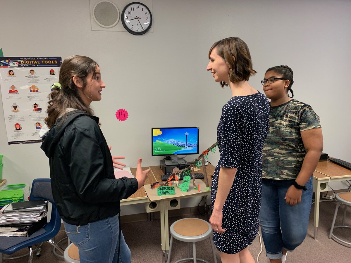 Supt_Hoffman's tweet photo. From roller coasters to Lego robots, there are tons of hands on projects in the innovative science, technology, engineering and math courses at @CtMSYumaAz. @CraneSchools https://t.co/Ozbhy7i5Ud