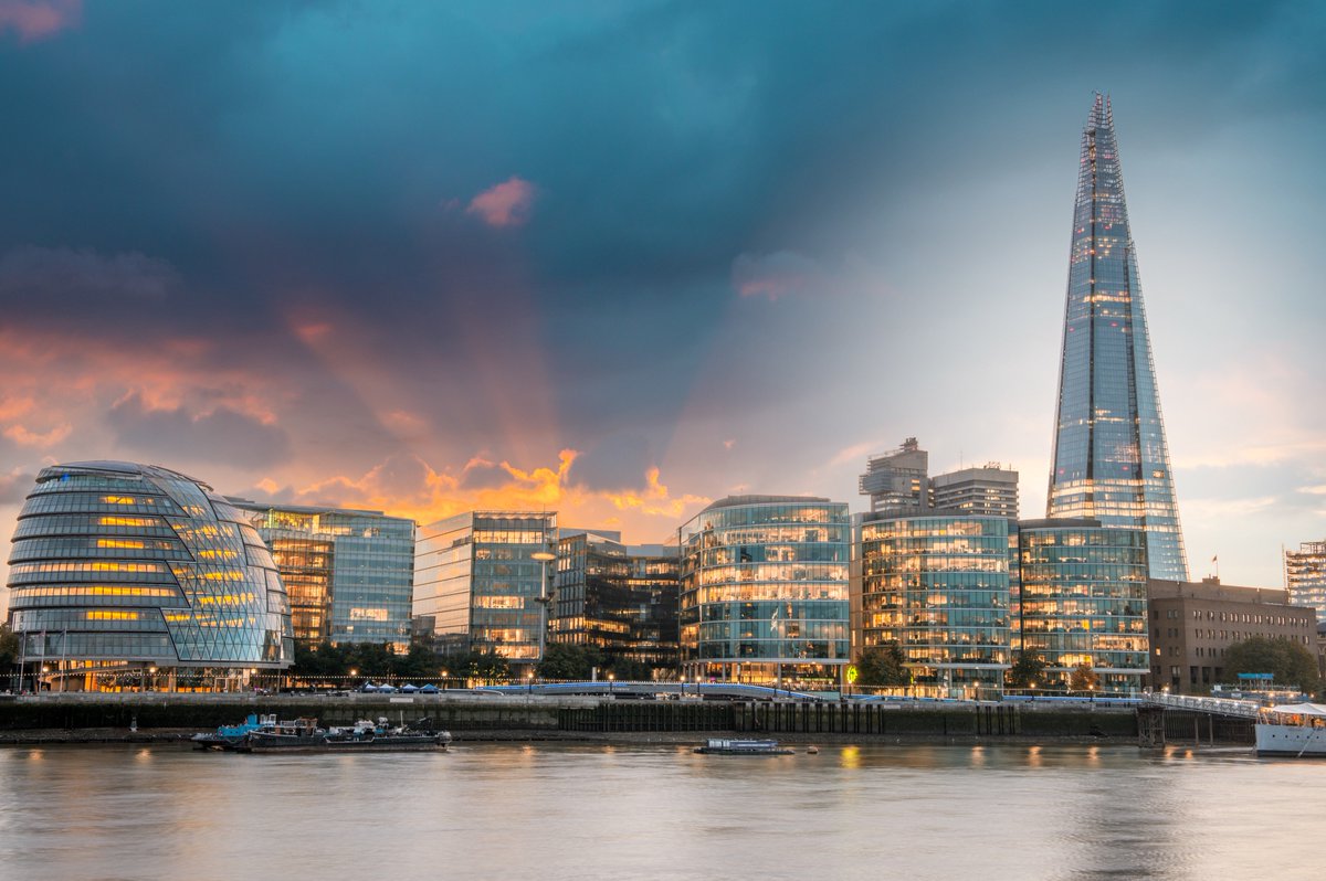 HIExpressExCeL's tweet photo. Where is your favourite place to visit in London? 
Let us know! 🙌
#HIExpressExCeL #London #VisitLondon https://t.co/0fDcgxzmoK