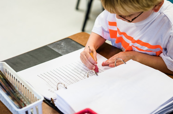 Beginnings_MA's tweet photo. What research backs the importance of Beginning’s evidence-based program, begin to...ECSEL? A lot! Here’s one study showing how the development of social-emotional skills at a young age led to an 11 percentile-point gain in academic achievement! https://t.co/ZidSL1CsPJ https://t.co/MdS6Ag1UAX