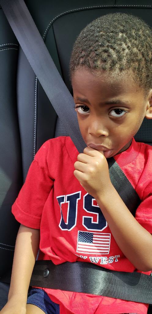 LOST CHILD!!! We found him wandering on 207 &amp; close to NW 17 the ave WALKING ALONE!!!!! IF HE LOOKS FAMILIAR PLEASE CALL ME, INVOX ME, or call MIAMI GARDENS POLICE DEPARTMENT!!! SHARE SHARE SHARE 
#wsvn <a href="/wsvn/">WSVN 7 News</a> @MGPDFL