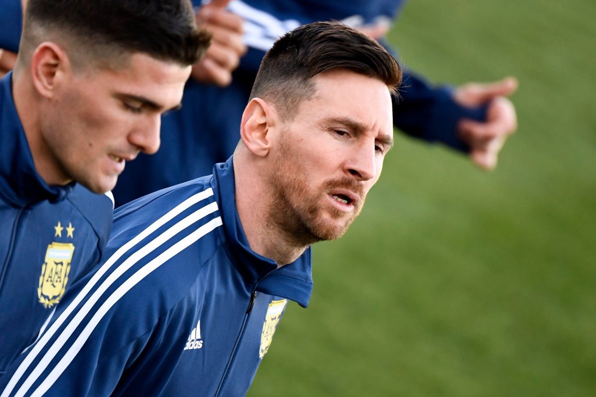 WeAreMessi's tweet photo. #Messi during training with @Argentina 🇦🇷 #WeAreMessi https://t.co/hp543pAIdi