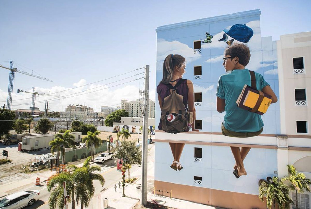 palmbchculture's tweet photo. Can't lie - We're still in love with this #mural in @DowntownWPB by #Lonac! #muralmonday #palmbeachculture https://t.co/yDL8eqKlre