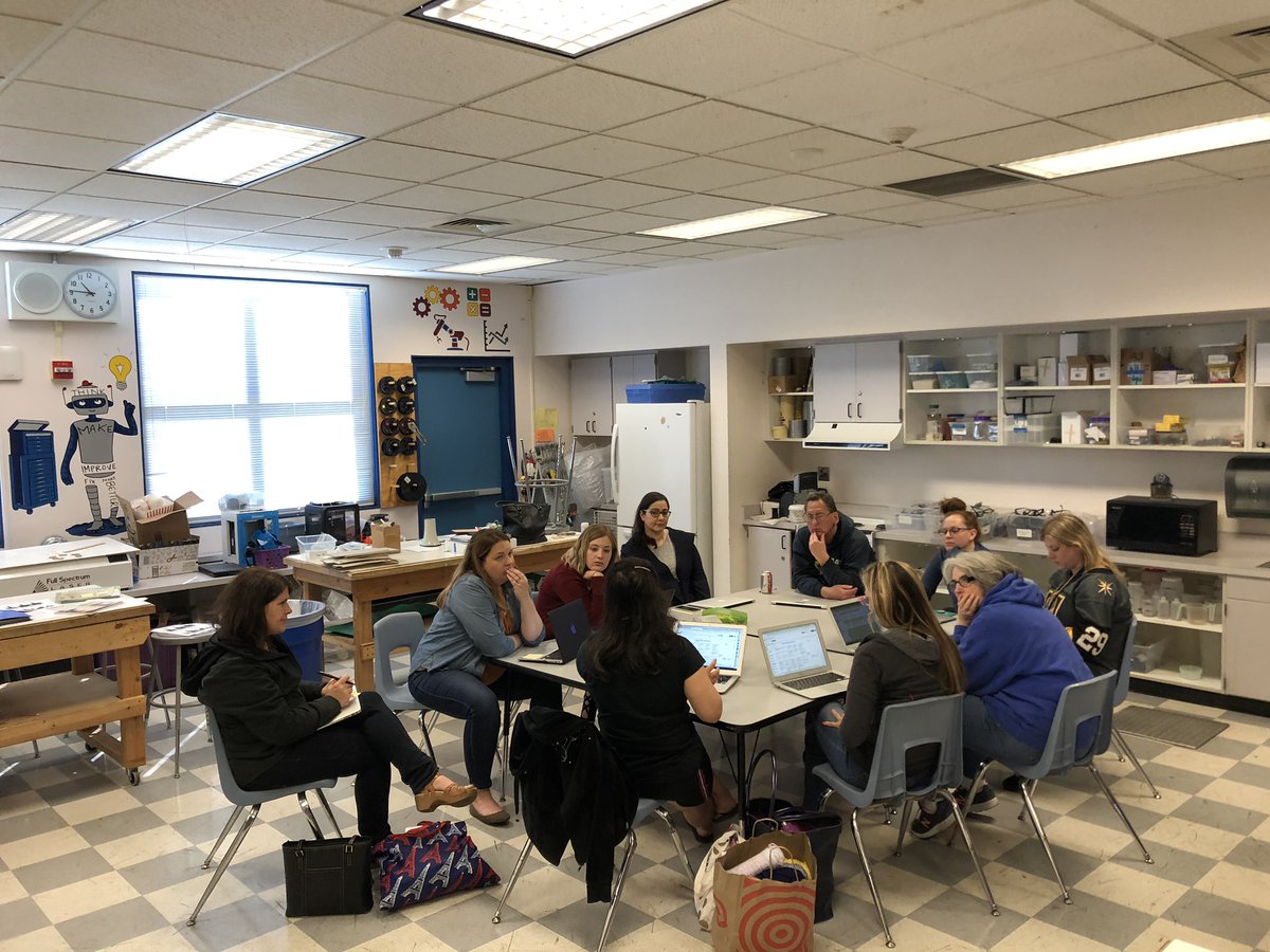 neprychodko's tweet photo. Working on what matters most to us @DeVargasSchool during our staff learning day #PBIS #PBL #STEAM #ROAR #ReadingandWritingWorkshop https://t.co/XBO0xQKuSd