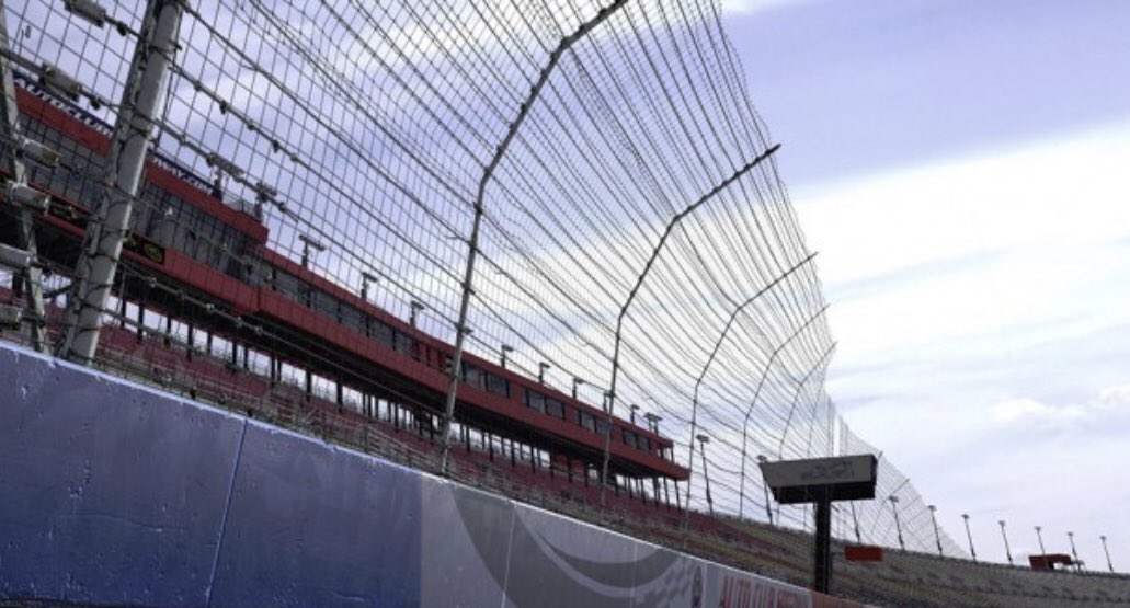 EliteRacing_'s tweet image. The Elite @JoinAPSRacing Series heads to Auto Club Speedway tonight for 75 laps! With 4 races left in the 1st half of the regular season will we have 5 winners in 5 races? #iRacing #NASCAR