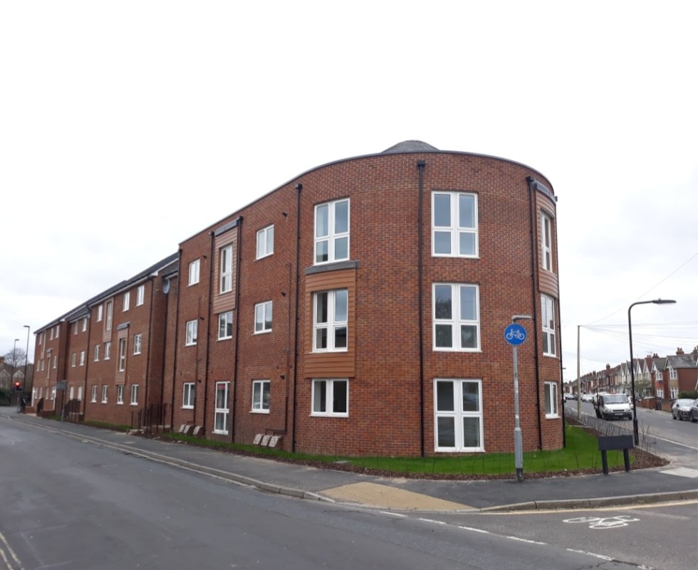 Hannah_Scan1an's tweet photo. That's 15 Rent-to-Buy tenants all moved into their new homes at Ashton Walk, Woolston! 👍🏼Lots of happy faces 😁 Fantastic work team! @SMARTLiveBetter @RadianHomes @radiangroup https://t.co/RkpLn1127m
