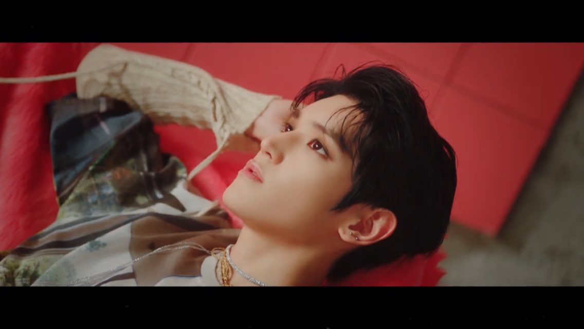_lee_alex's tweet photo. Это я после просмотра нью клипа нст127 #NCT127_WakeyWakey https://t.co/tnmwtCF1Z5
