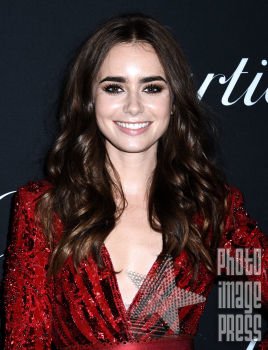 Happy Birthday Wishes to the beautiful Lily Collins!        