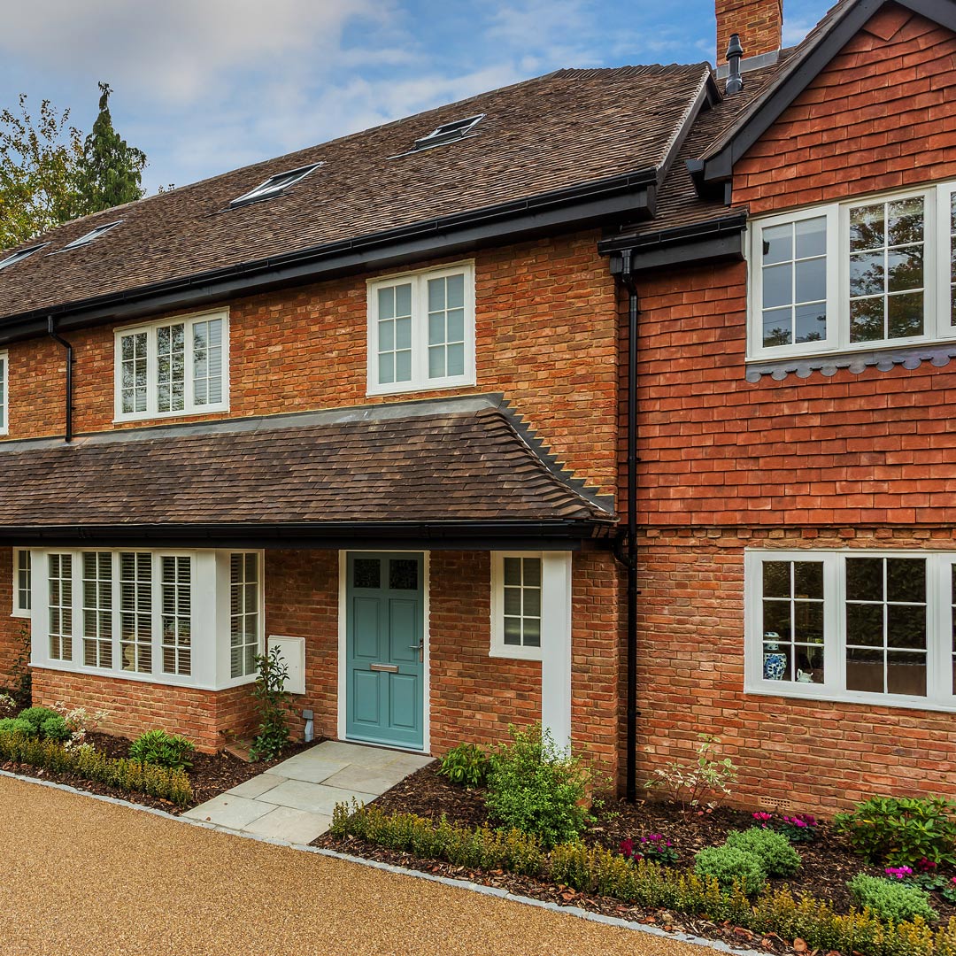 BerecoWindows's tweet photo. You don't have to compromise on #style to be #secure! Bereco #timber #windows and #doors come with enhanced security features built in as standard, making our range one of the securest on the market. 

#security #secure #timber #windows #doors #PAS24 #PartQ #homesecurity https://t.co/U4P2GXPYBu