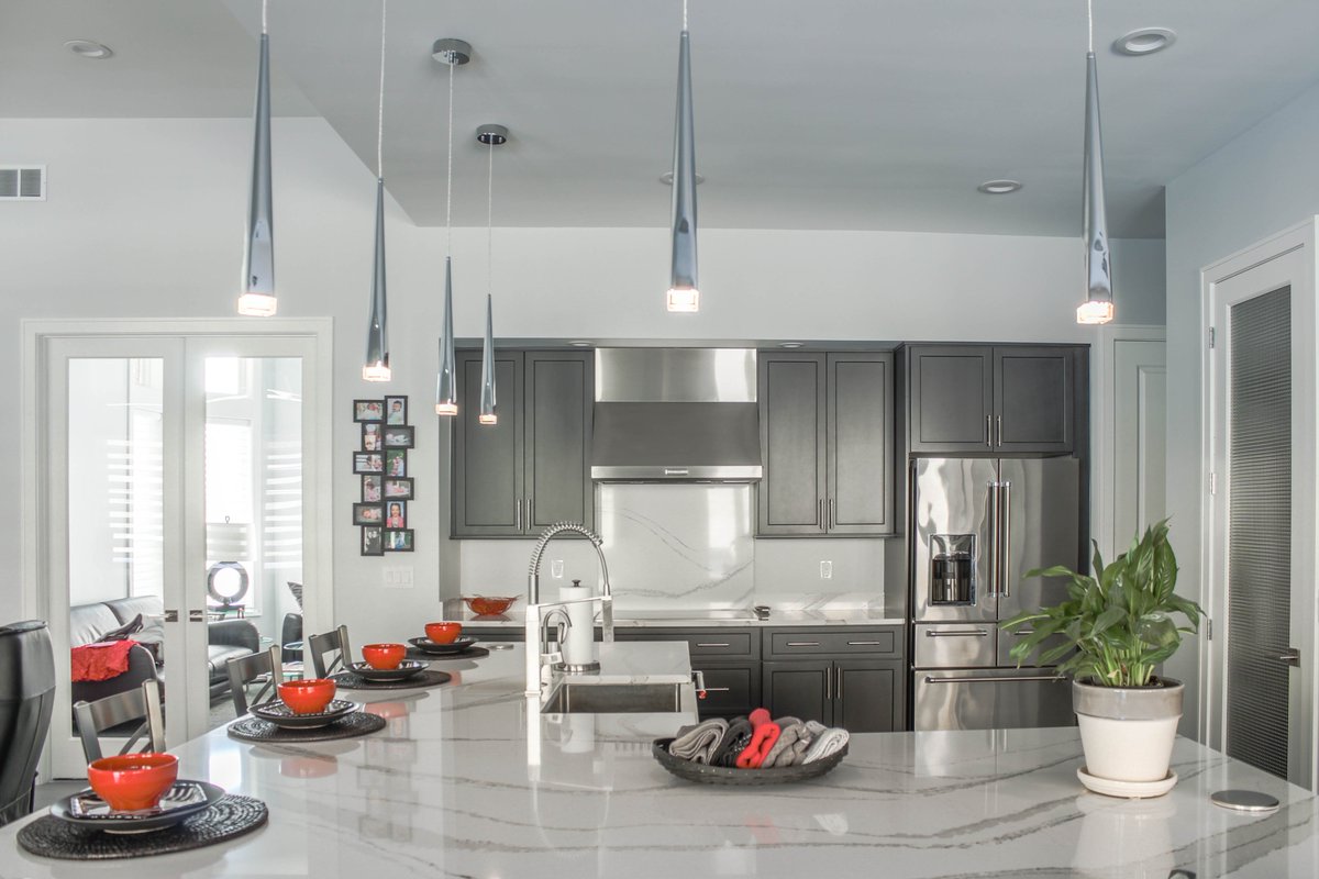 A little modern contemporary for you today! Love the pop of red in this kitchen! 
#kitchens #coolkitchens #modern #contemporary #newbuild #kitchendesign #custom #bespoke #brightonmi #howellmi #metrodetroit #kitchengoals #dreamktichen