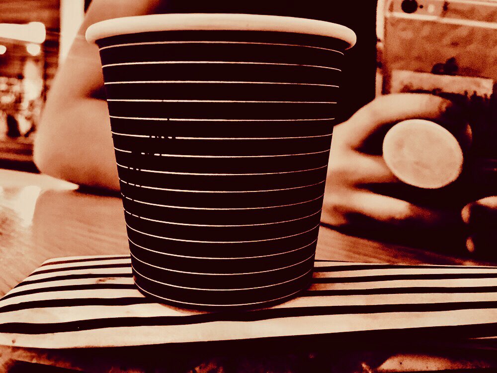 villegascafe's tweet photo. Just Instagraming while enjoying your Coffee ☕️?
Have Fun 📱 
#Instagram #instagraming #coffeetimes #coffee #coffeelovers #cafe #paixaopeleocafe 
@villegascafe https://t.co/1qPd23bc1d