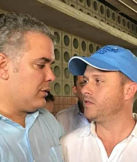 Que opinión le merece la siguiente imágen 👉
<a href="/chinarivas30/">#EnBatalla👊🏽</a> @dblancog <a href="/Deci3003/">❤️Decireth ❤️</a> <a href="/Heryrevi/">Henry Revilla</a> <a href="/Enina4F/">🎀Niña Chavista🎀</a> <a href="/ccolBA21/">✨𝑪𝒂𝒓𝒄𝒐𝒍✨</a> <a href="/ALICEBRAVO00/">LA ZULIANITA</a> <a href="/IrmaDCP/">Irma</a> <a href="/alfredo447/">Aprende Cuatro FÁCIL, RÁPIDO Y SENCILLO</a> <a href="/GianiProfe/">GianiProfe REV 🔰INSPIRA🔰</a> <a href="/navea_mary/">Mary luz Navea franco</a> <a href="/MaryuriJimnez10/">Maryuri Jiménez</a> @Jose_777_ <a href="/adriana_cas70/">Adriana</a> <a href="/MURRI198/">TWITERO ACTIVO MURRI</a> <a href="/Yofrina1/">Yofrina</a> <a href="/Alealex78/">CeroGuabineo</a> <a href="/Abuelita4F/">Abuelita4F</a> <a href="/asel28/">Grisel Denis Lara</a>

#Venezuela 🇻🇪