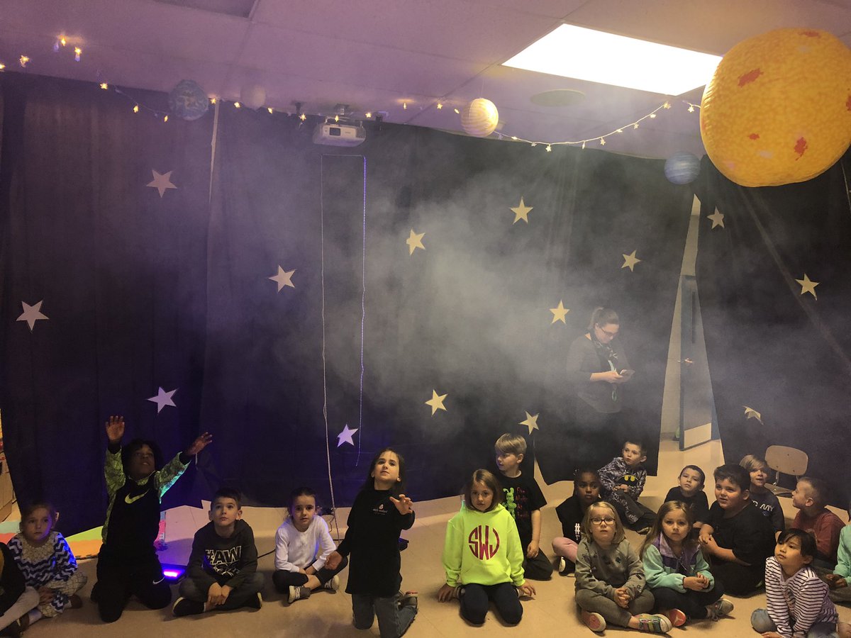 STE_Kinder's tweet image. STE kinder had a cloud simulation experience today! What do you need to make a cloud?