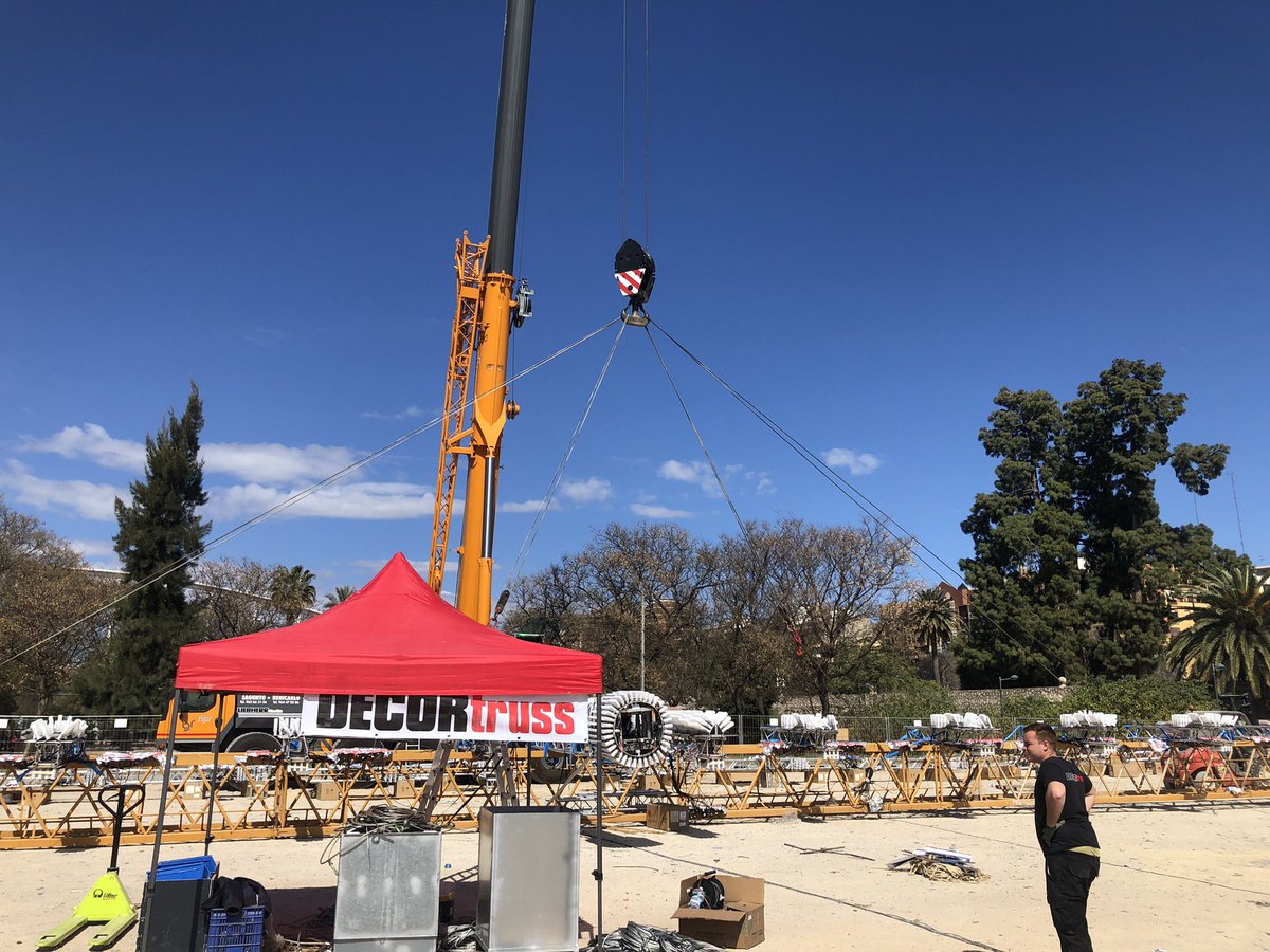 DECORtruss's tweet image. Todo preparado para la #nitdelfoc