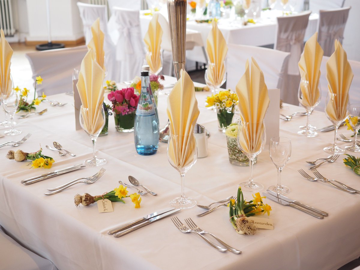 Make sure your #cocktailparty is the tastiest in town with these gorgeous #tacos from Hang 10 Tacos catering hang10tacos.com
