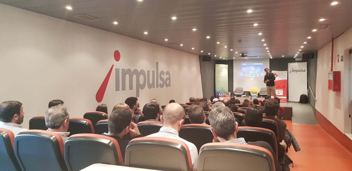 Ahora es el turno de <a href="/replicantelegal/">replicante legal</a>, Alejandro Sánchez de <a href="/garrigues_es/">Garrigues</a>. Analizando diferentes situaciones relacionadas con la inteligencia artificial desde un punto de vista jurídico. 

#legalhack <a href="/asturvalley/">Astur Valley</a> <a href="/GijonImpulsa/">Gijón Impulsa</a>