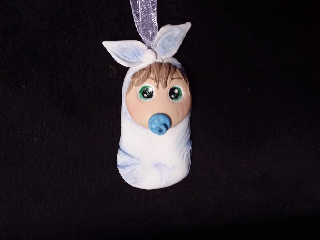 HomesteadAccent's tweet photo. Good Afternoon Lovelies 😁

Introducing My 5th "Specialty Gift Tag" ~ "Baby Boy Blue" 👶 🌟  He's Created &amp; Handcrafted Entirely from Polymer Clay and Acrylic Paints. 

Available for Only $8 🌸🌸🌸🌸

https://t.co/p0aYUBuPcr
#polymerclay #babyboy #gifttags #handcrafted https://t.co/sIObSUNHUE