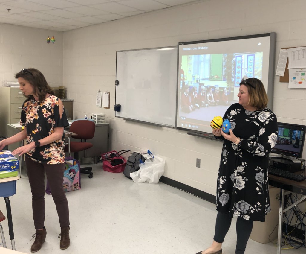 Fascinating evening as <a href="/WCDE_TN/">WashingtonCoSch TN</a> hosted the Upper East Tennessee Council of Teachers of Mathematics meeting with @HeatherMJeffers <a href="/BarkleyMelanie/">Melanie Barkley</a> <a href="/CassieNeeley2/">Cassie Neeley</a> <a href="/cantor_rob/">Rob Cantor</a> <a href="/valashmoore/">Valerie Moore</a> and Sarah Asbury leading training for educators in our region.