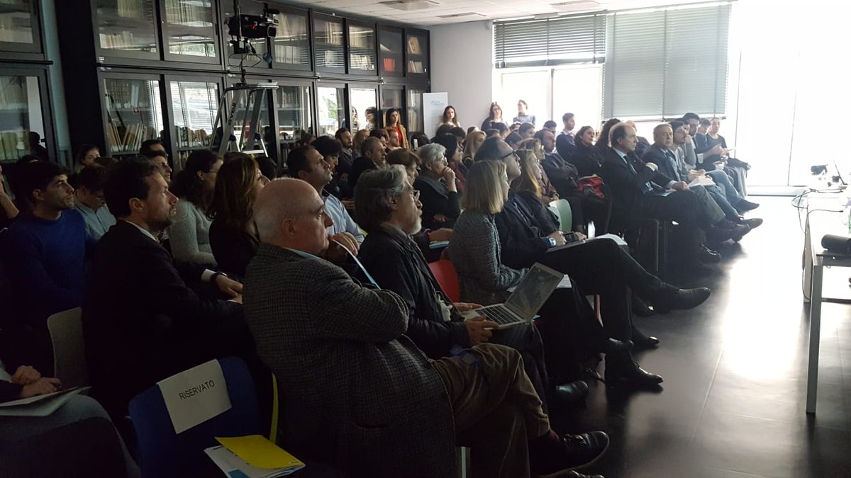 Listen to communities to plan #PublicSpace. This is also #CoHeritage. #RominaPeritore today has presented the article published in n°15 of the magazine #UrbanisticaDossier, about the planning of #EcomuseoCasilino inspired by #CoDesign method and #ZeroConsumption approach.