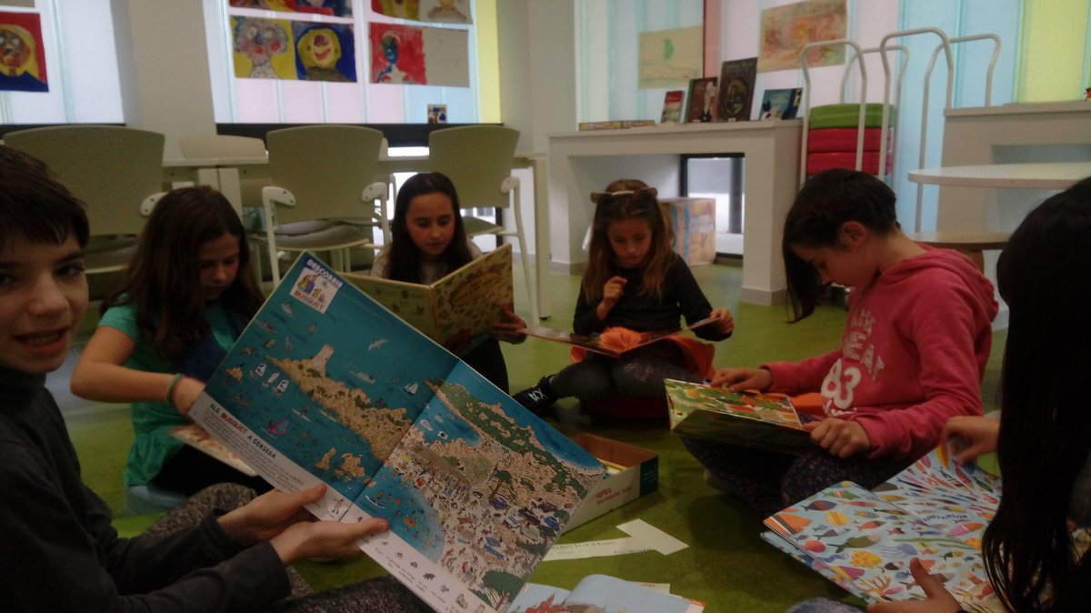 BibVallAlfata's tweet image. Avui al #clubdelectura dels mitjans ens hem mogut en el món dels #detectius. Hem entrenat la nostra agilitat visual i mental i tot seguit una partida al Cluedo amb uns molts bon resultats. Finalment s&apos;han endut unes quantes aventures de detectius i #misteris 

#bibliotequesXBM