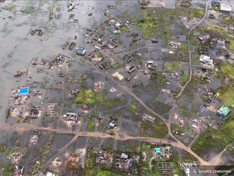 MSF_southafrica's tweet photo. Tropical #cycloneIdai which hit the coastal town of #Beira with winds of up to 200kms an hour and heavy rain on 14 March has wreaked extreme devastation along the central coastline of Sofala, Zambézia and Inhambane provinces #Mozambique https://t.co/wcs1I7RTQV