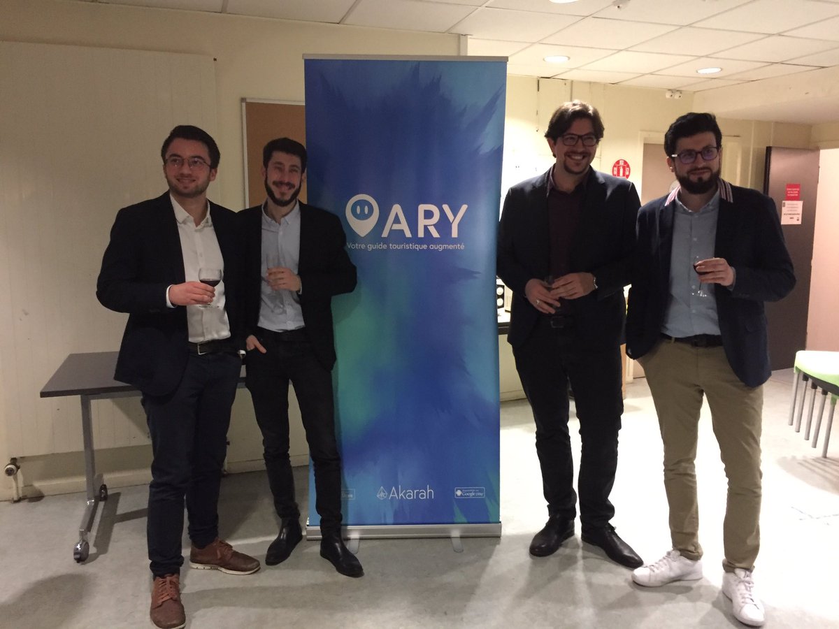 n_w_x's tweet image. [#SpoilerAlert]
Petit Handy est devenu grand.. Vous devrez à présent l’appeler @ARY_travel !

Nos Xperts #Akarah nous ont conviés au dévoilement du nouveau nom de leur 1ère app et on a pas été déçu de la visite !

📆 RDV 19/04/19 pour télécharger et partir à l’assaut de Rouen !