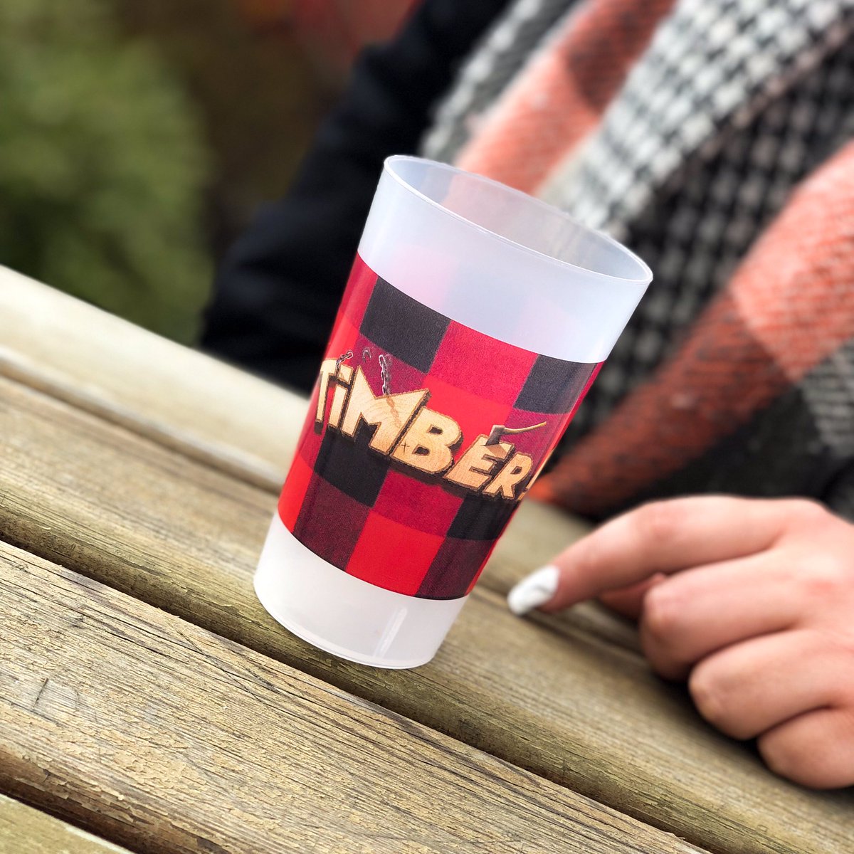 WalibiRA's tweet photo. Vous avez loupé le gobelet réutilisable #TimberWRA ? Cette saison #WalibiRA proposera des #Ecocup à l’effigie de #MysticWRA ; Bonne nouvelle en cette #JourneeMondialeduRecyclage 👍🏼🎢 https://t.co/8LPB0BHzpP