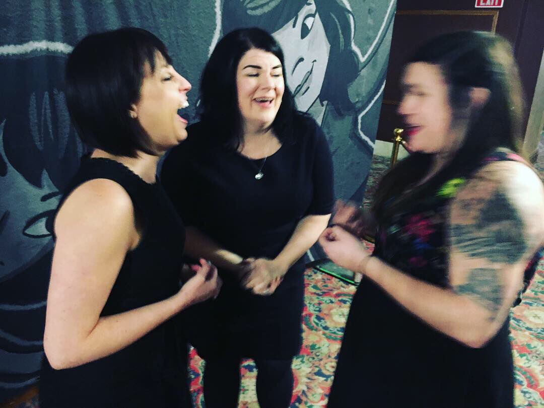 hellohannahgray's tweet image. As always, the absolute best. 

Wouldn’t be a @MyFavMurder m&amp;amp;g if I didn’t adorn something for @GHardstark with Elvis, Mimi, and Dottie, and this year, @KarenKilgariff got a special Frank &amp;amp; George present too! 

Thanks for the best time, SSDGM. ❤️💀🔪