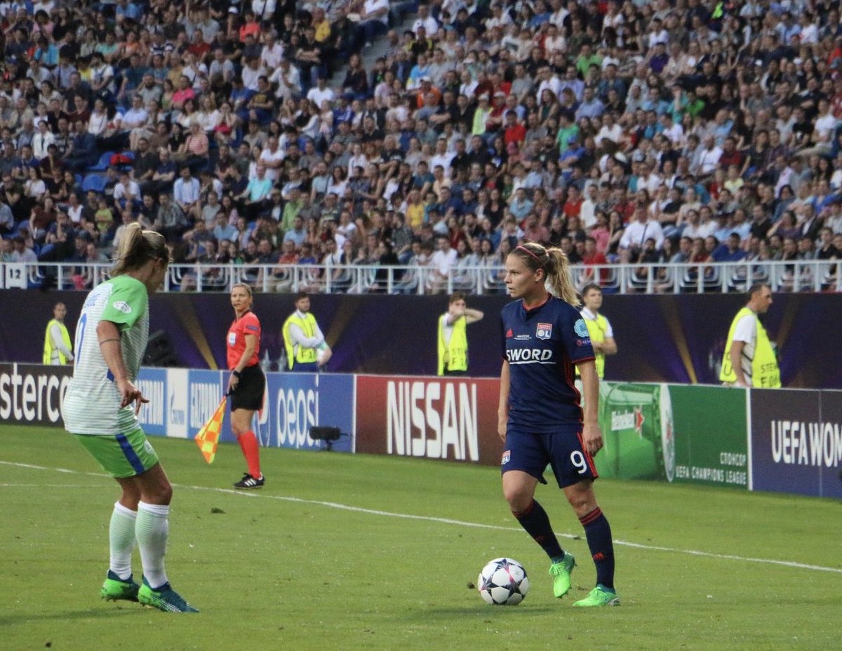 Pour continuer à écrire l’histoire ...
J-2 avant le match contre Wolfsburg en Champions League !!! 💥🔴🔵 <a href="/OLfeminin/">meg</a> <a href="/GroupamaStadium/">Groupama Stadium</a> #TeamOL
