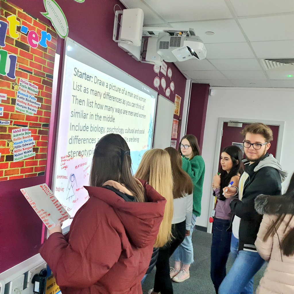 PsychSAB's tweet photo. Year 13 Exploring the issue of Gender Bias in Psychology @Ambrose6form #issuesanddebates https://t.co/SjGwM7x04O