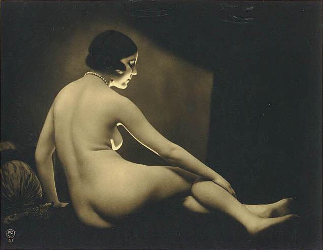 WhoresofYore's tweet photo. Photographs by Julian Mandel (1872-1935) https://t.co/GtV95UIvhm