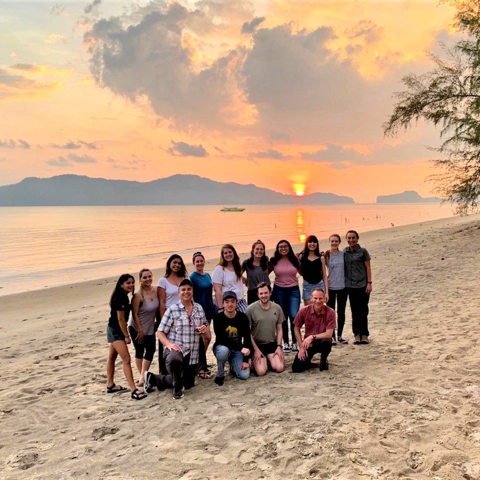 DominicanCANews's tweet image. Dominican students found plenty to study during #AlternativeSpringBreak with learning opportunities from deserts of California and Arizona to San Diego and #Thailand #GlobalLearning #EcoSystems #Ecology #Sustainability #Immigration #Refugees #ThisIsDUC bit.ly/2UKDSLe