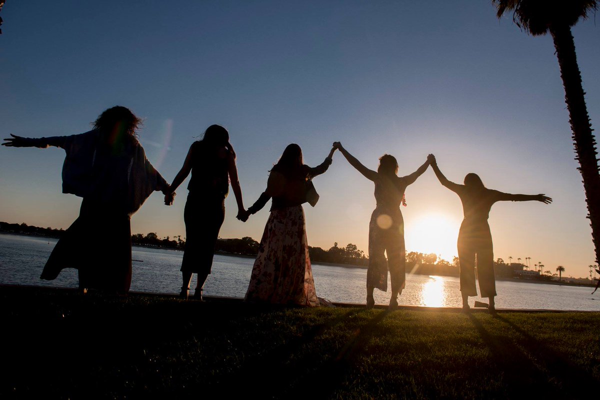 iam4hope's tweet photo. The 19th Annual International Family Justice Center Conference is in motion. Our pre-conference sessions are underway, as #HopeGivers from around the country descend on #SanDiego for the week. Stay tuned for updates as the week progresses. #FJCConference #HopeRisingScience https://t.co/UxKkKe0gGO
