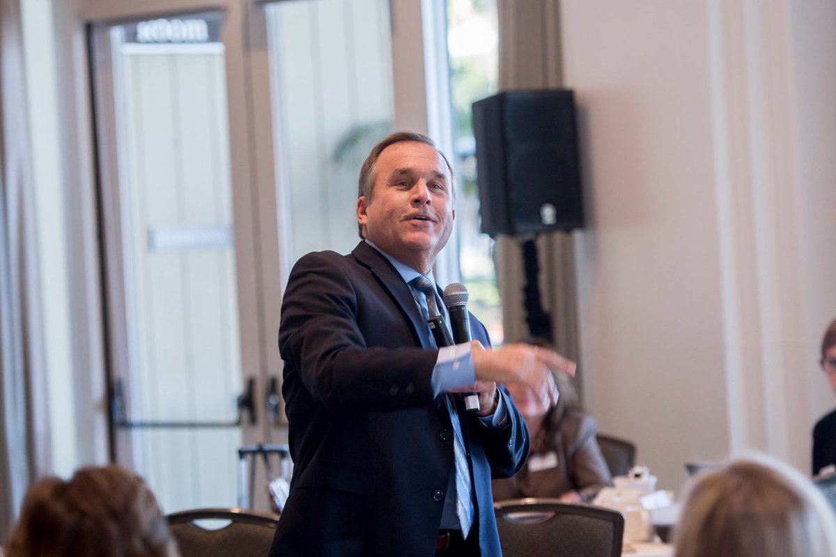 iam4hope's tweet photo. The 19th Annual International Family Justice Center Conference is in motion. Our pre-conference sessions are underway, as #HopeGivers from around the country descend on #SanDiego for the week. Stay tuned for updates as the week progresses. #FJCConference #HopeRisingScience https://t.co/UxKkKe0gGO