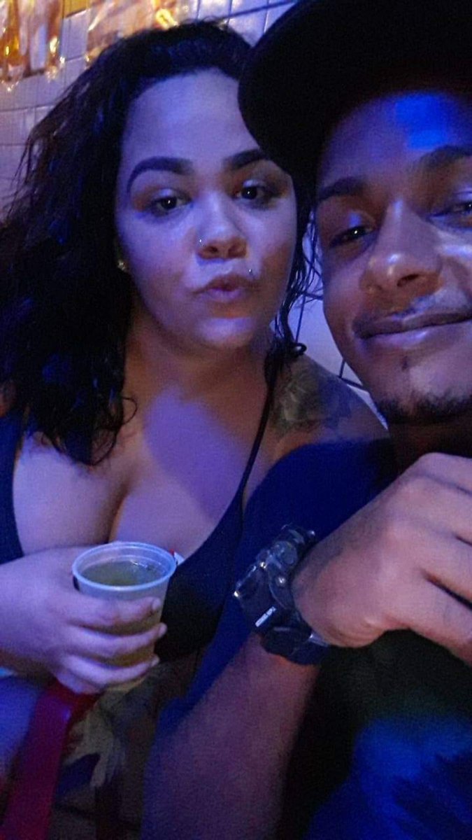 RangelCarolayne's tweet photo. Meu melhor amigo e o meu amor 💟💟💟 #nemestava #Embrazada kkkk @Granada_dosj3 https://t.co/WVbMB2ZG2b